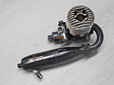 TLR Losi 8ight Buggy 427 Engine with Clutch Kit Carb Exhaust & Drill Start Plate