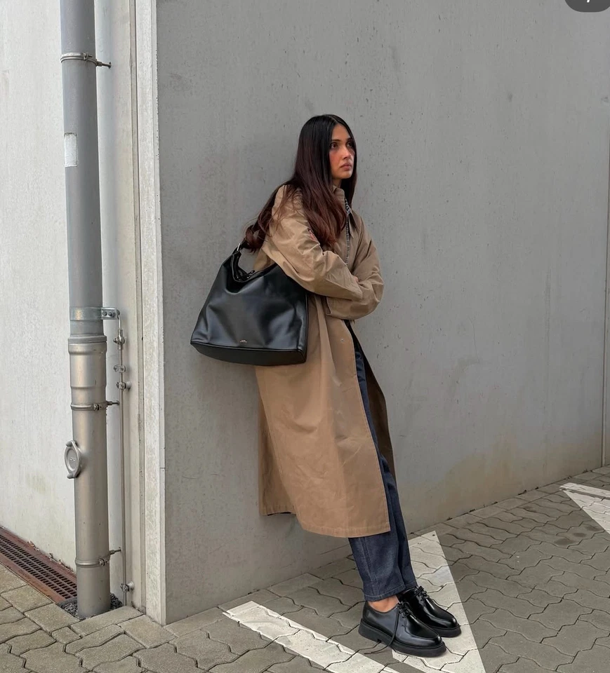 NUEVO BOLSO DE MANO A.P.C APC Vera Maxi Negro Hombros Cuadrados Cuero Liso - Nuevo Foto 2 de 4