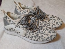 Claudia Ghizzani size 4 leopard style trainers