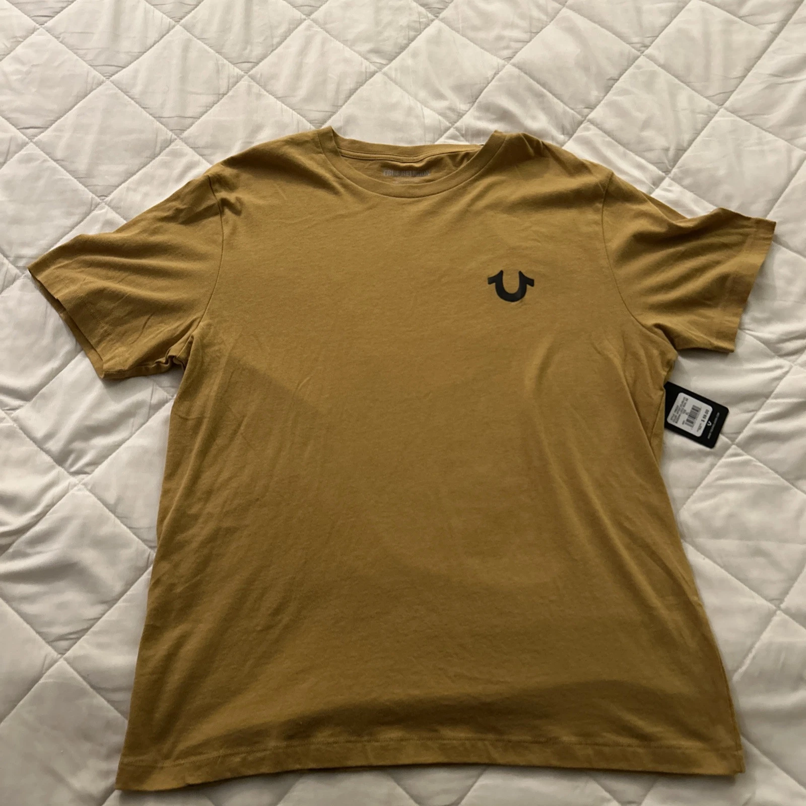 True Religion Men T-shirt Size XL Mustard Horseshoe Logo Short Sleeve