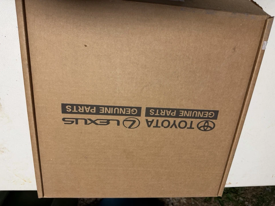 Toyota RAV4 2019-2024 cuarto izquierdo ventana de vidrio OEM nuevo genuino Foto 4 de 4