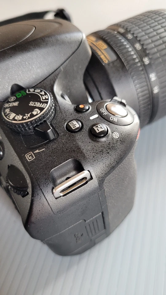 Nikon AF-S Nikkor DX 18-105 mm/3,5-5,6 VR Objektiv + D5100 DSLR Kamera - Bild 3 von 4