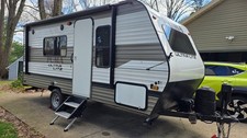2020 Forest River Puma Ultra Lite 16QBX - GREAT CONDITION - PRICE REDUCED!!