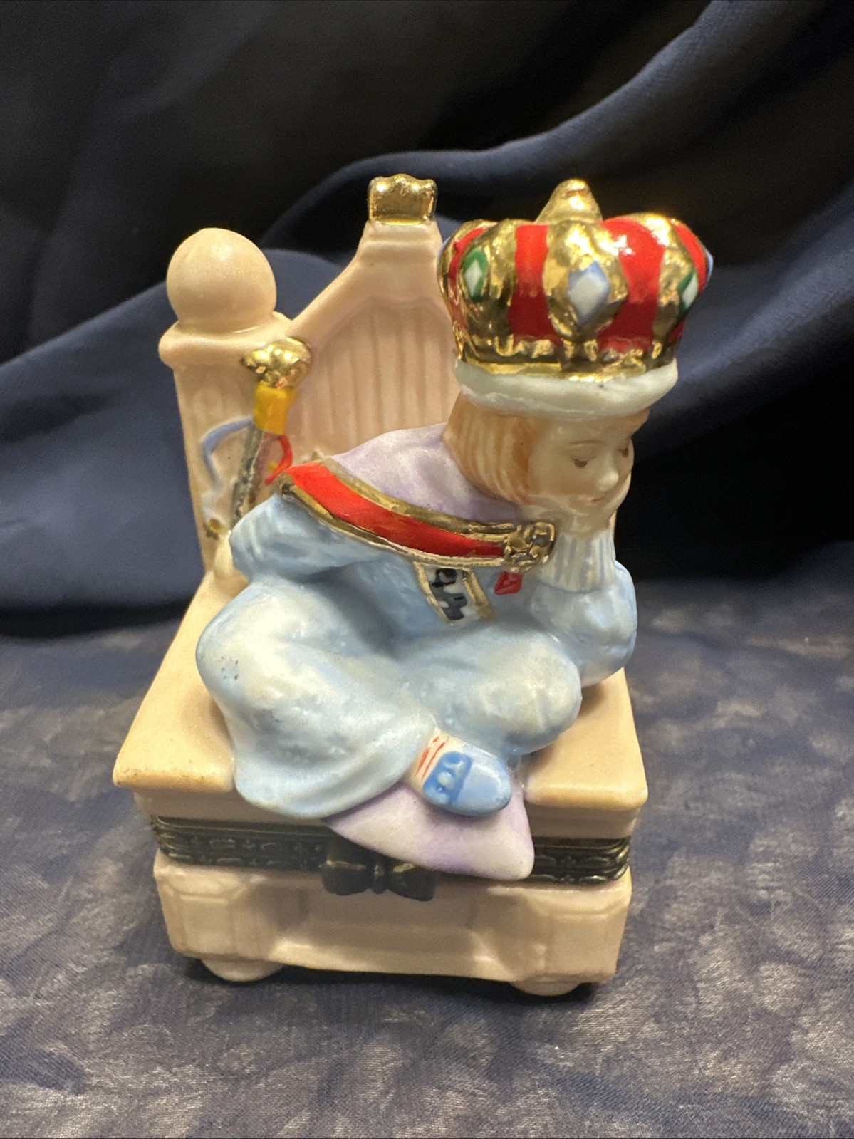 Vintage 1998 Enesco M.E. Ink 'Little King' Porcelain 3.5