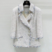 CHANEL 18P TWEED CC LOGO BUTTON BLAZER JACKET FR40 8/10