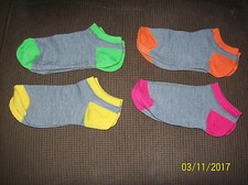 4 prs. Womens No Show Unbranded Socks