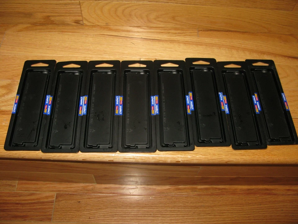 8 -Kingston PC2-4200 256 MB MicroDIMM 533 MHz DDR2 SDRAM Memory (KVR533D2S4/256) - Image 2 of 2