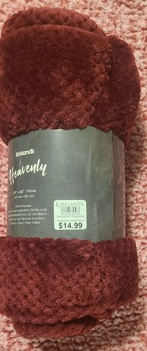 Kirkland’s Heavenly Polyester Throw Burgundy 50" X 60" Original Wrapper New - Picture 6 of 7