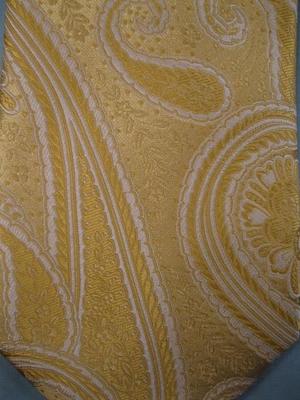 Mens Necktie Gold Paisley Never Before Worn Resilio 100% Silk Hand Made Nice (O)