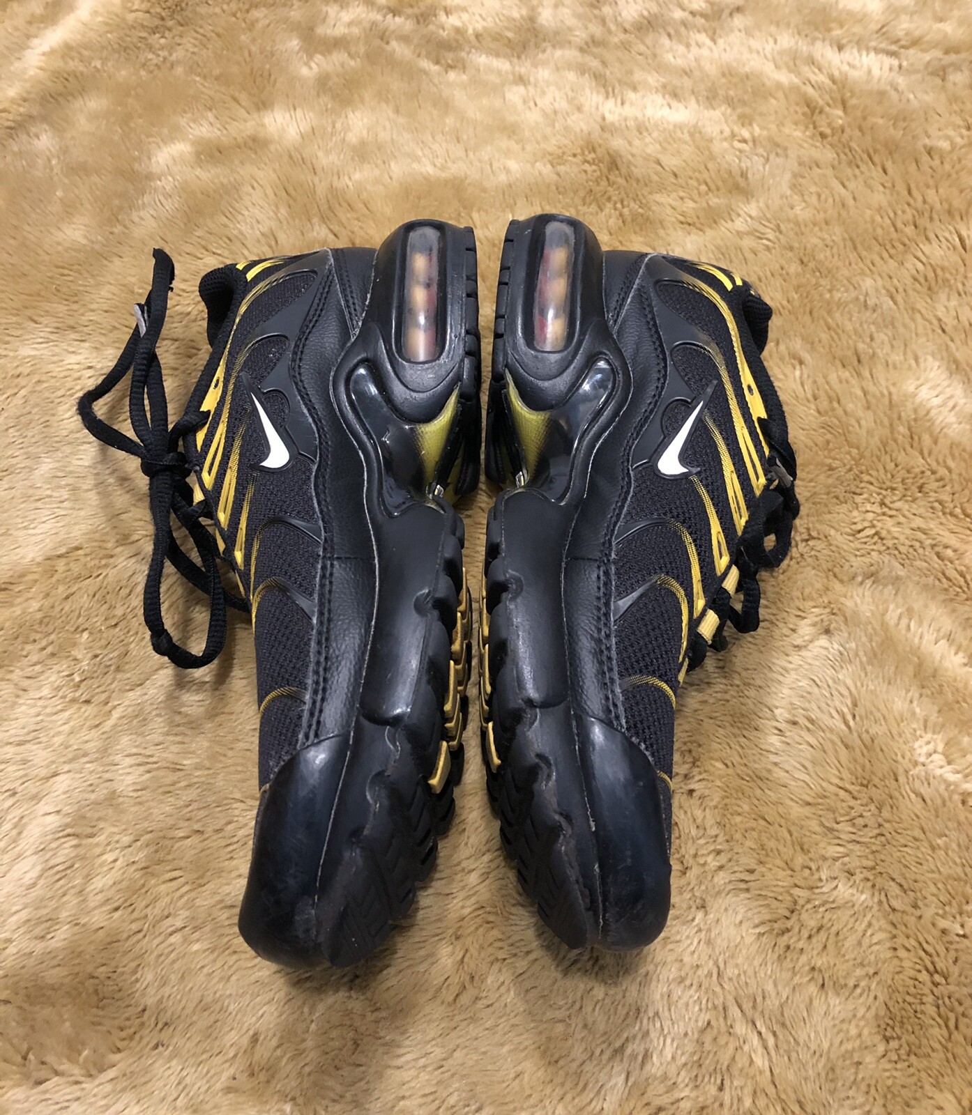 nike air max plus vivid sulfur