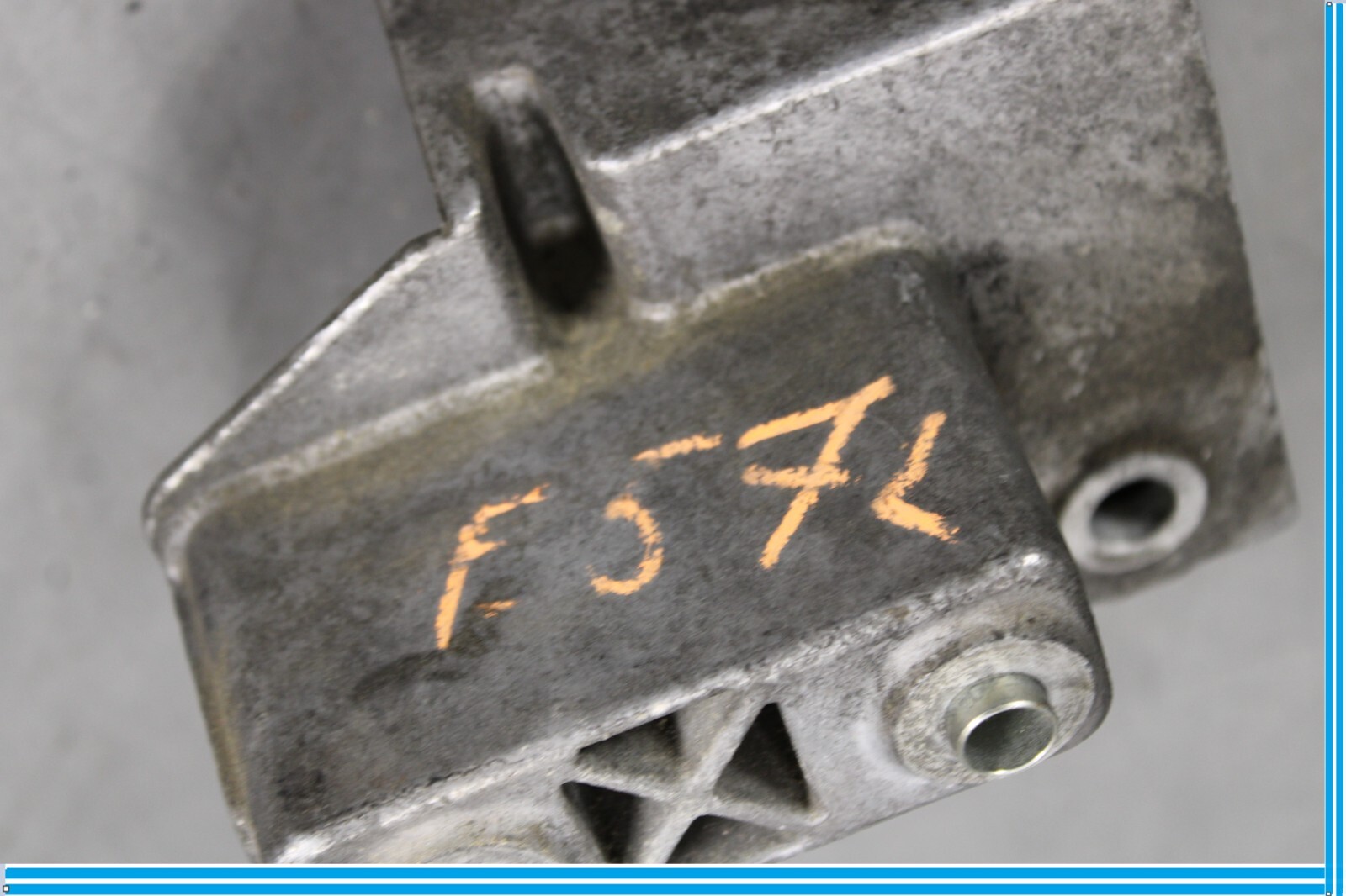 Bentley Continental 2004-2018 Power steering pump bracket