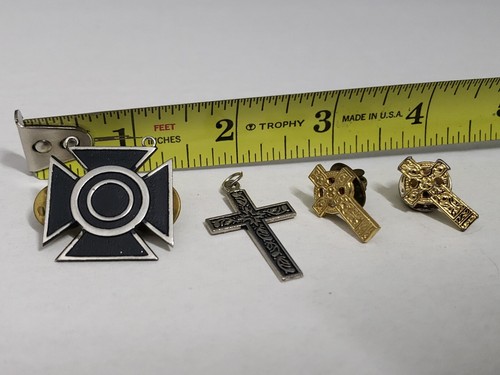 Lot of 4 US ARMY SHARPSHOOTER BADGE Pin Gold tone Silver Cross pendant