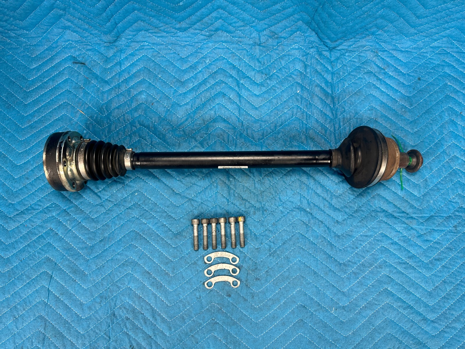 Bentley Continental Flying Spur Rear Drive Axle Shaft RH or LH 29k 2006-2012 OEM