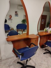 Arredamento parrucchiere donna usato, ma ottime condizioni in ciliegio