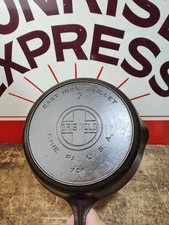 "Fully Restored" GRISWOLD Cast Iron Skillet 10"  Large Logo Seasoned 