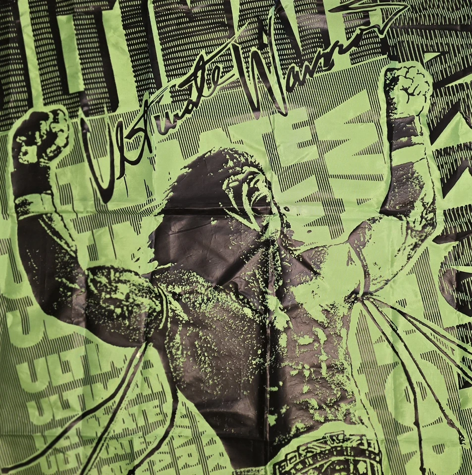 Banner colgante de pared vintage de la década de 1990 WWF The Ultimate Warrior WWE 56" X 39" Foto 4 de 4