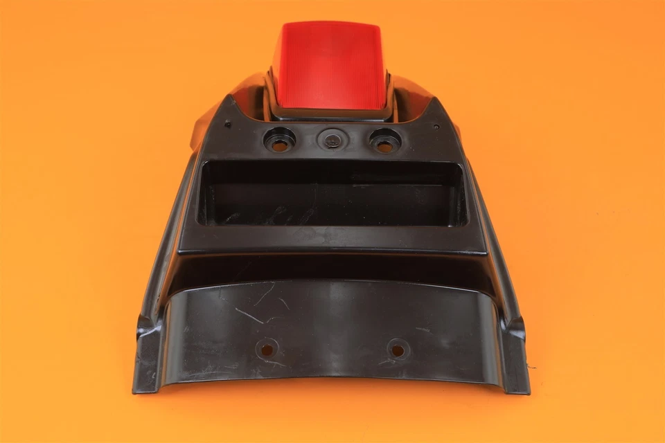 08-18 2011 KLR650 KLR 650 OEM Luz trasera Luz trasera Lámpara Lente Guardabarros Plástico Foto 4 de 4