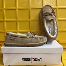 Minnetonka Tilia Faux Fur Shearling Tan Suede Cozy Moccasin Slippers Sz 6