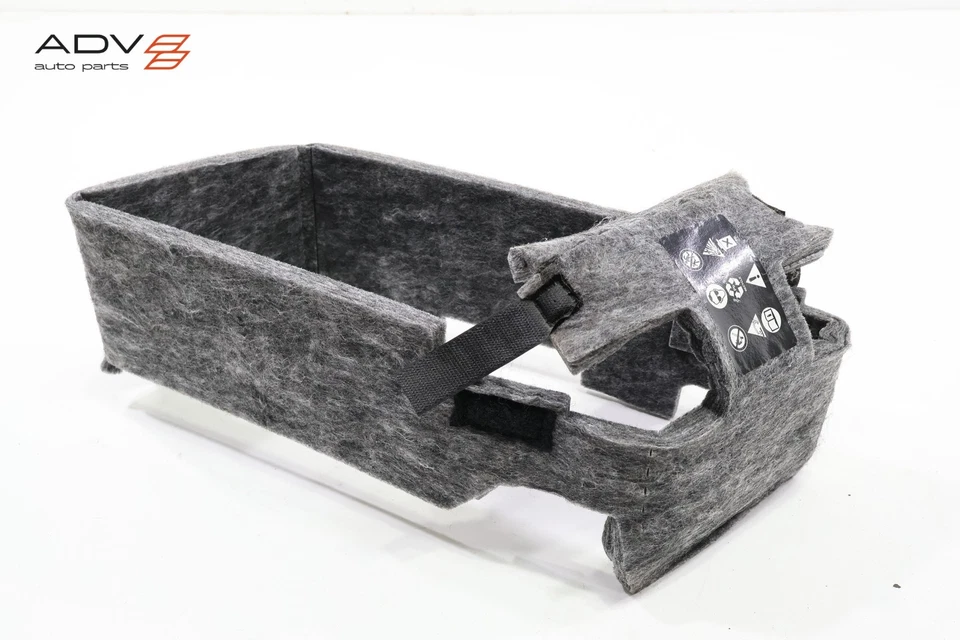 Chrysler Voyager 2020-2025 bandeja de batería caja cubierta protectora escudo OEM Foto 2 de 4