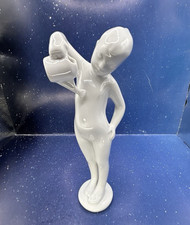 Vintage Blanc De Chine Royal Dux ragazza nuda con annaffiatoio statuina art deco MCM