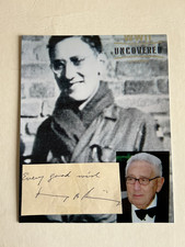 Photos + Signature US 84th Division Battle Of The Bulge Veteran Henry Kissinger