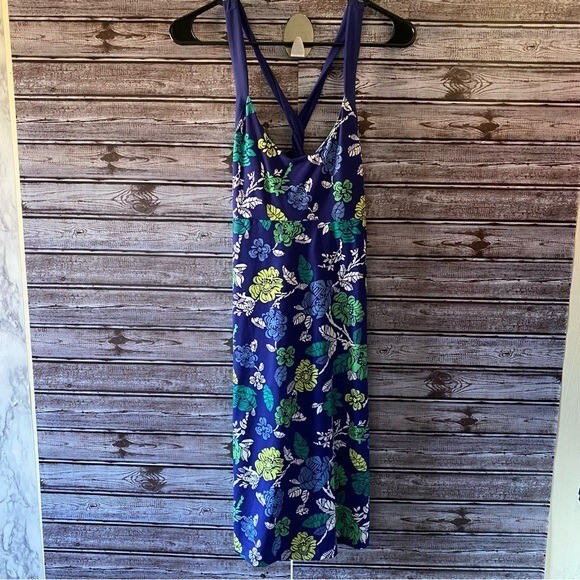 Patagonia Women's Morning Glory Dress Size M Sleeveless Criss-Cross Twist Straps