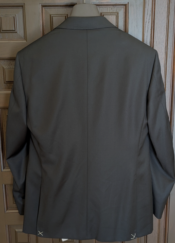 CANALI Classic Fit 100% Wool Suit, Solid Black, Model 13290, Size 38 R (48 EU) - Picture 4 of 10
