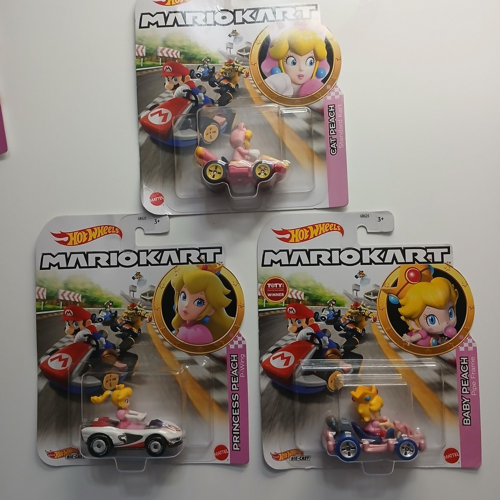Princess Baby Peach Cat Peach Hot Wheels Super Mario Kart Die Cast Race Car Toy