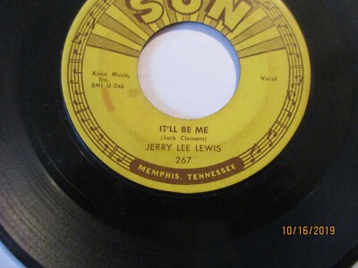 Jerry Lee Lewis 45 ''Whole Lot of Shakin' goin on'' SUN-267