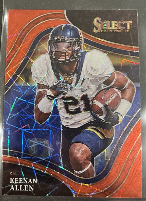 2022 Panini Select Draft Picks Field Level Red Lazer Prizm Keenan Allen #184