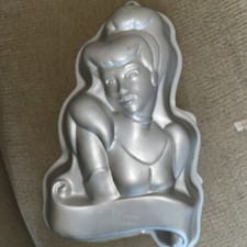 Vintage Wilton Disney princess Cake Tin 3D Size 13” X 8” Cinderella 