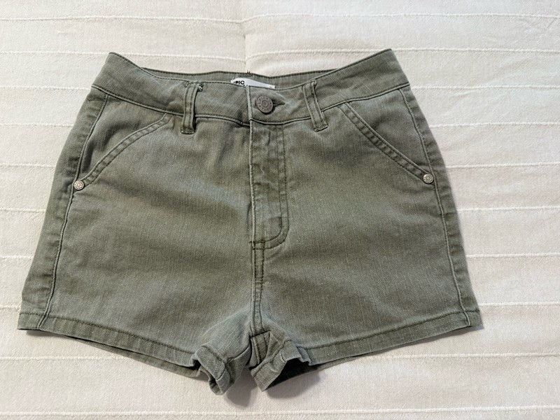 Girls Size 8 EPIC THREADS Pockets Stretch Denim Sage Short Shorts