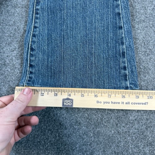 Levi's 519 Jeans Junior 1 M (Fits 28x30) Low Flare Denim Stretch Medium Wash - Picture 13 of 14