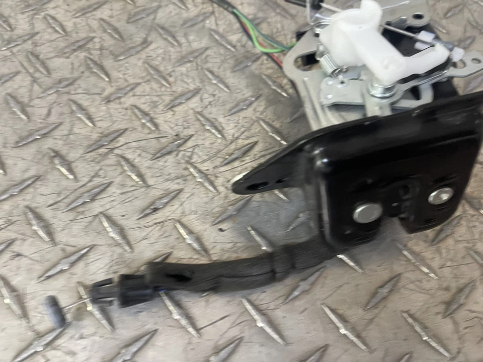 Jeep Liberty 2008-2012 cierre de tapa de maletero probado OEM Foto 4 de 4