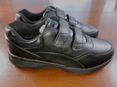 Propet Tour Walker Strap Sneaker Shoes Black Women 10 (AA) NEW