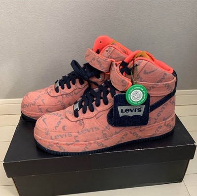 Size 10.5 - Nike Air Force 1 High x Levi's Exclusive Denim Size 10.5 - Nike Air Force 1 High x Levi's Exclusive Denim