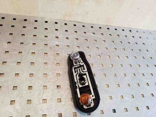 BMW 5 E39 Rücklichtkontakte 2496339 3.00 Diesel 142kw 2002 26081774