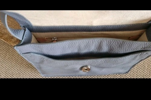 BNWOT Clarks Womens Grey Leather Cross Body Bag - Picture 6 of 9