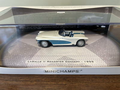Minichamps 1/43 1955 LaSalle II Roadster Concept Bortz Dream Cars