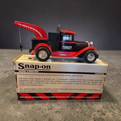 Snap On Tools Model A Wrecker Tow Truck Die Cast Metal Locking