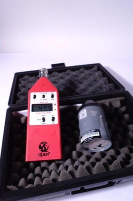 QUEST TECHNOLOGIES MODEL 2400 SOUND LEVEL METER W/ QC-10 CALIBRATOR