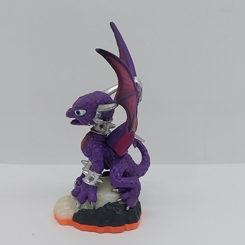 Skylanders Giants Activision Cynder Figure Model 85000888 2012 Purple - Picture 2 of 8