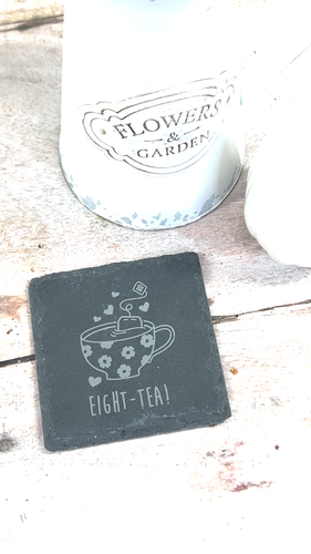 Posavasos de pizarra cuadrada grabada Diseño EIGHT-TEA Regalo de 80 cumpleaños Mamá, abuela - Vídeo 1 de 1