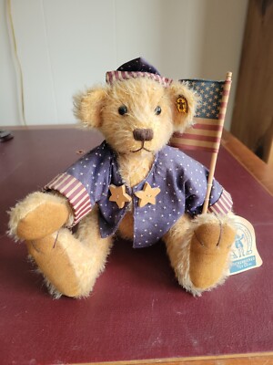 Knickerbocker  George Bear  Old Glory Collection. . 209/1800