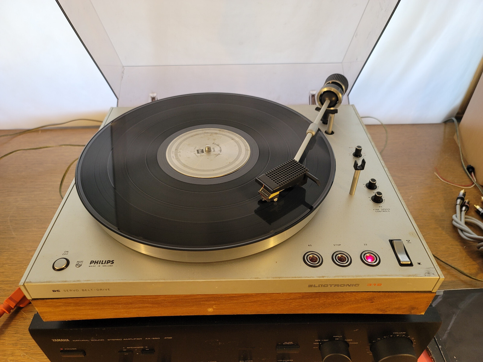 Philips Electronic 312 DC Servo Belt Drive Turntable Vinyl Record Player Vintage