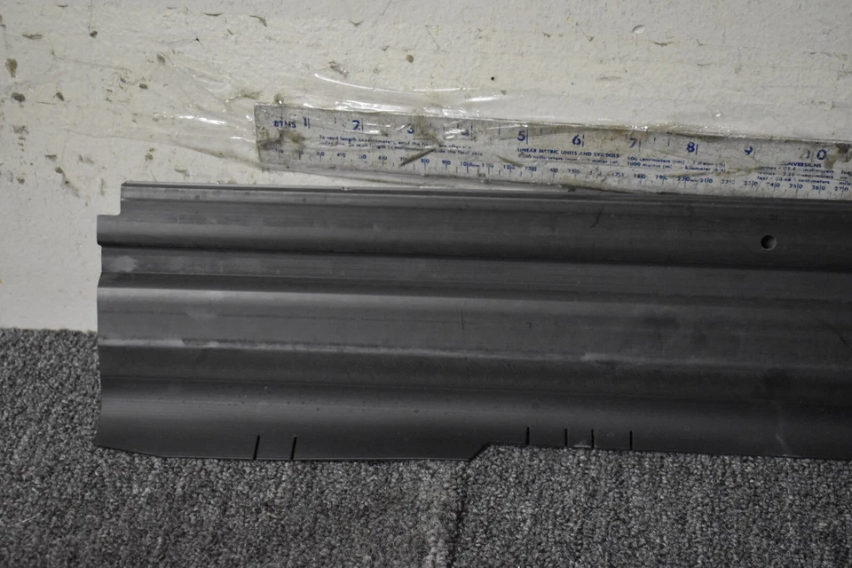 2011-2020 JEEP DURANGO CITADEL RADIATOR UPPER SEAL FACTORY OEM - Image 2 of 4