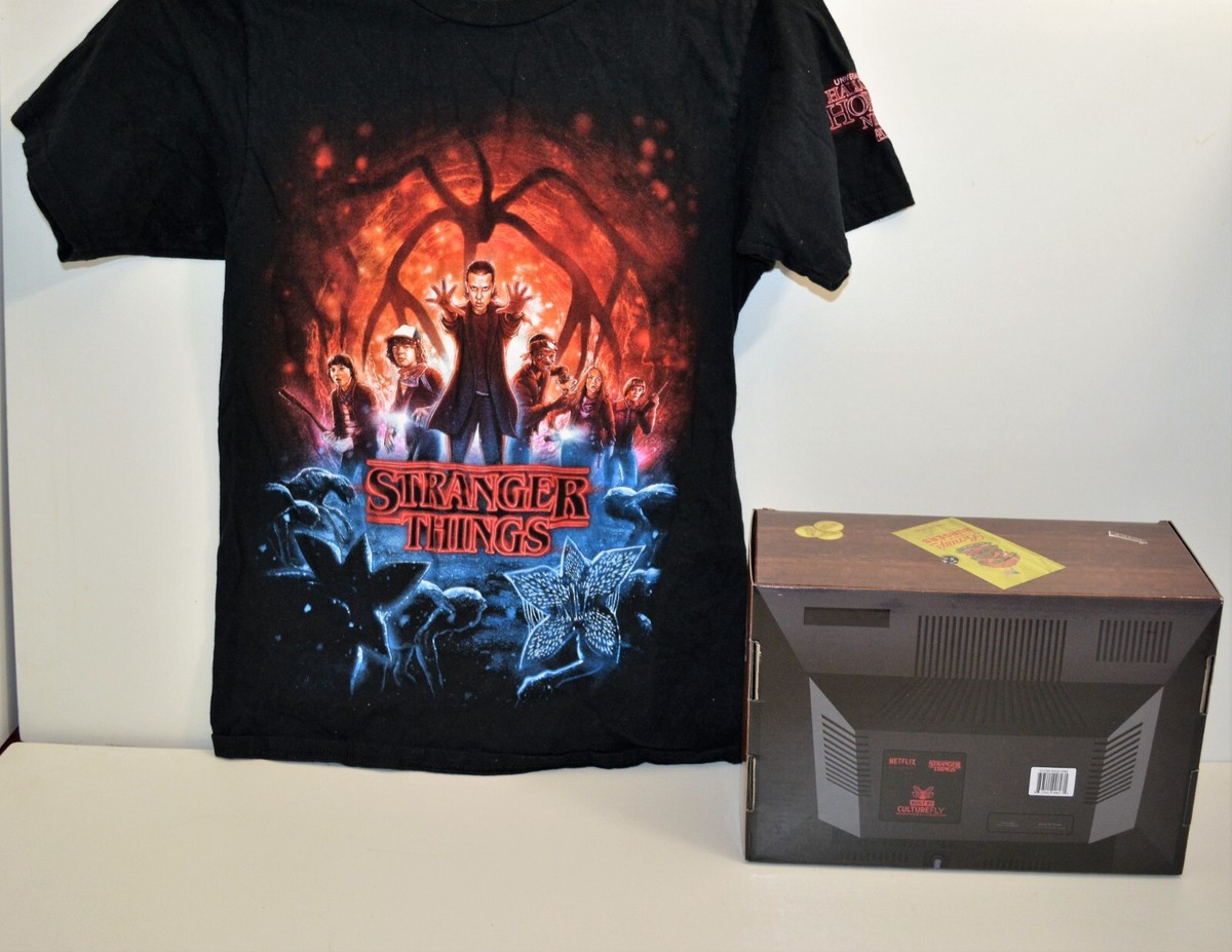 【新品】XL Stranger Things Tシャツ Special Box Stranger Things × weber] T shirt with Special