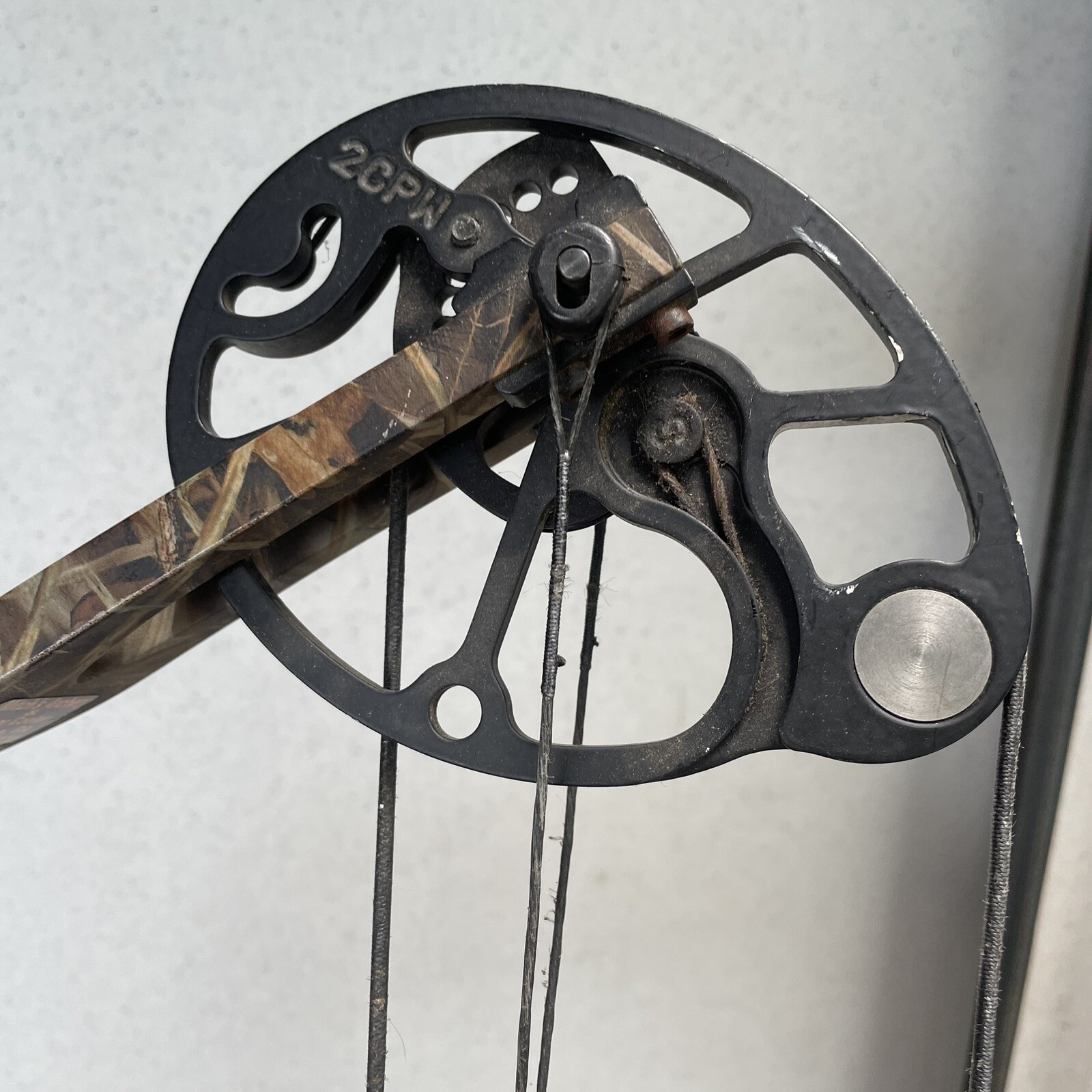 Mission By Mathews Compound Bow RH UX2 Camo Used Archery Shooter eBay