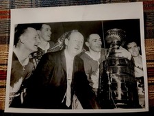 1963 STANLEY CUP CHAMPIONS GEORGE ARMSTRONG JOHNNY BOWER NHL HOCKEY PHOTO RARE