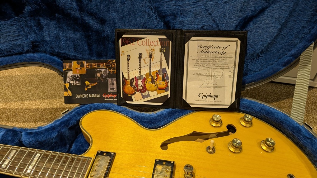 ギター Epiphone SHERATON E212T 50th 1962 Epiphone 1962 Anniversary Sheraton E212T - Vintage Sunburst